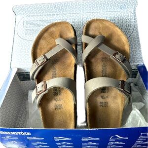 Like New Birkenstock Stone Mayari Size 38/W7